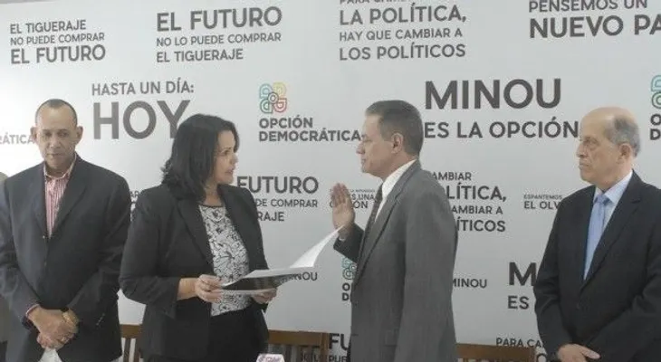 Minou juramenta en Opción Democrática a periodista Danilo Cruz Pichardo