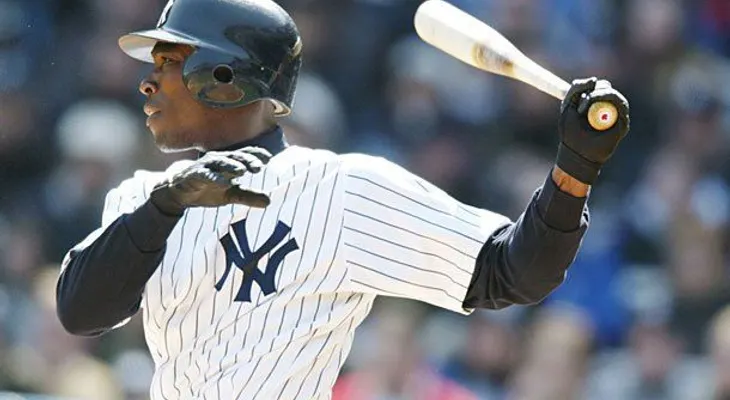 Alfonso Soriano pega 2 jonrones y llega a 400