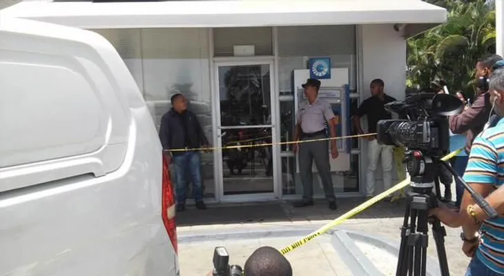 La Policía apresa en Barahona, dos de los asaltantes del Banco Popular