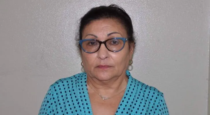Apresan maestra que contrabandeaba drogas en libros