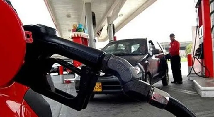 Congelan el precio de todos los combustibles