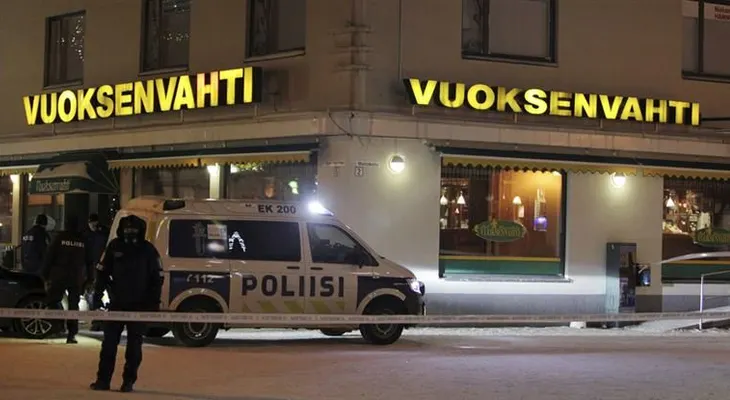 Finlandia: un francotirador mató a una funcionaria y a dos periodistas