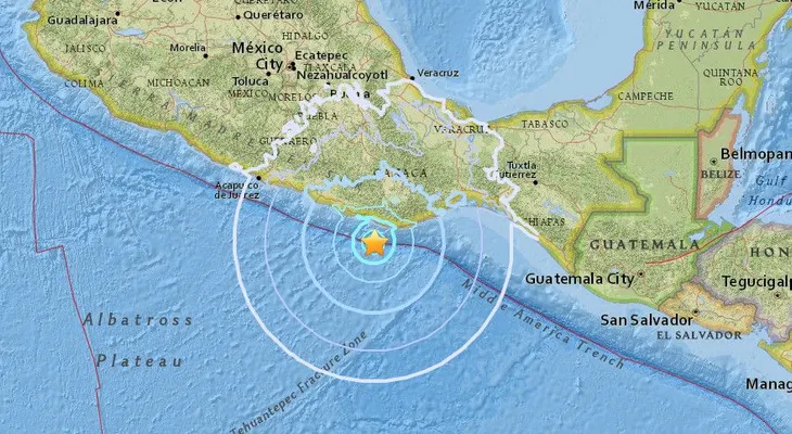 Sismo de magnitud 5,5 sacude costa de Oaxaca, México