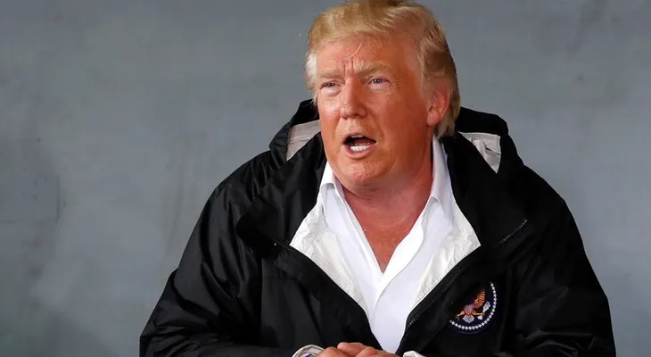 Donald Trump: Puerto Rico no puede recibir asistencia "para siempre"