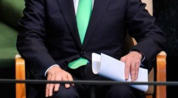 Cae imagen del presidente Juan Manuel Santos a dos días posesión 