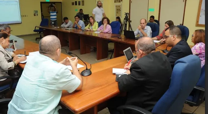 Salud y OPS analizan en Mesa Humanitaria incidencia enfermedad por el virus Zika en territorio dominicano