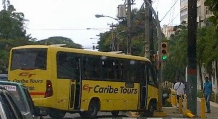 9 heridos por choque patana y autobús de Caribe Tours