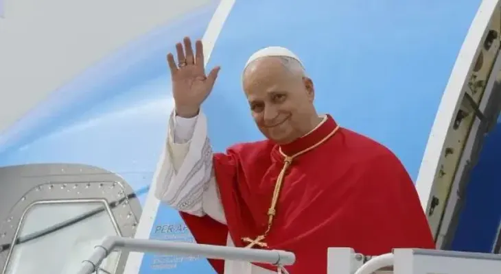 El papa León XIV llama a las escuelas y universidades a ser espacios acogedores para los jóvenes