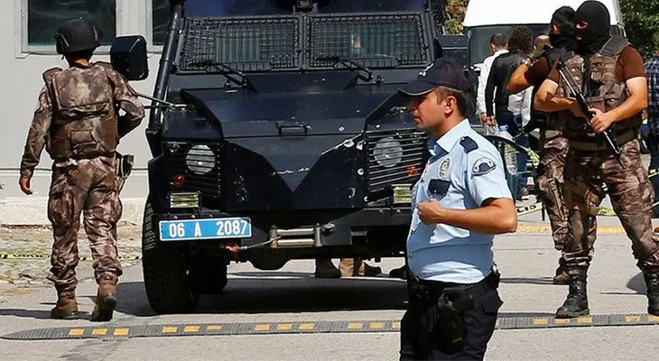 Turquía: Dos terroristas se suicidan durante una operación policial en Ankara