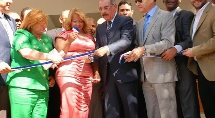 Gobierno inaugura Plaza comercial en San Juan de la Maguana