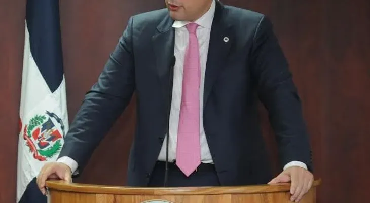 Ministro José del Castillo Saviñón declara arbitraje es mejor alternativa para dirimir diferencias Estado-inversionistas