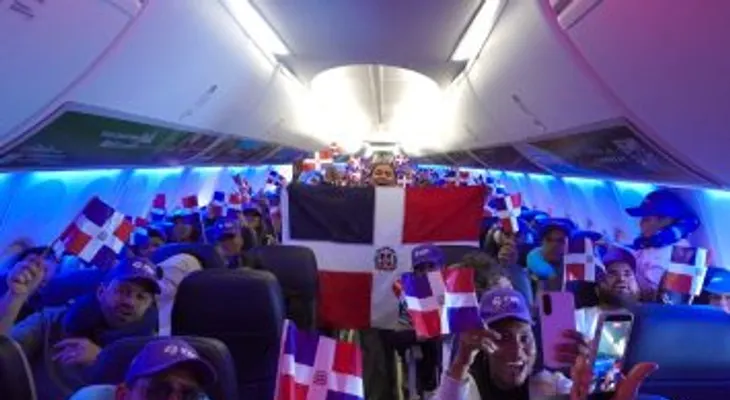 Arajet y Ron Ozama celebran el Dominican Day Parade con una experiencia dominicana a bordo