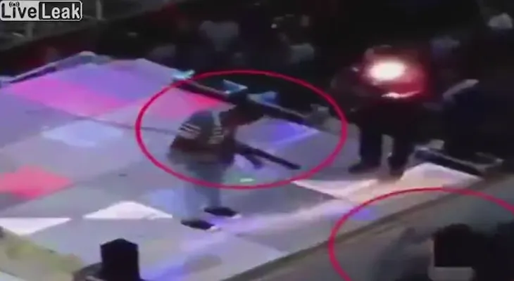 Boda sangrienta: un invitado "celebra" matando a un niño de un escopetazo