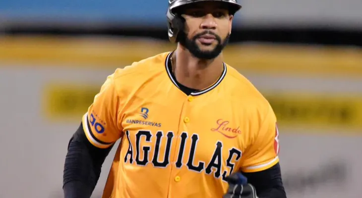 Aguilas pican a los Gigantes y persiguen a Toros y Escogido