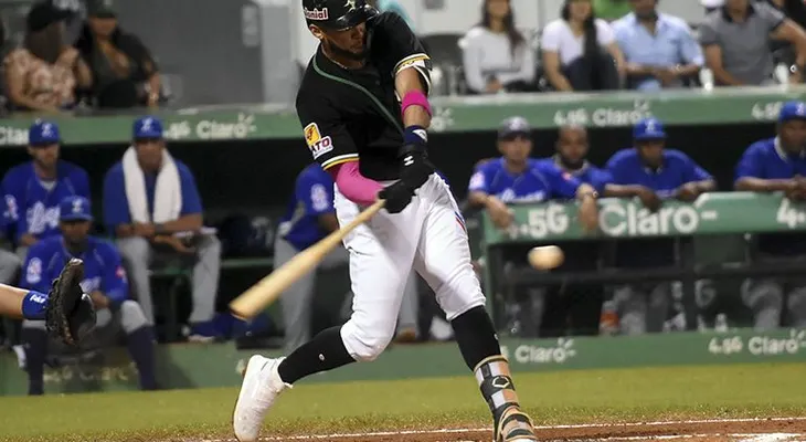 Estrellas se mantienen en 1er lugar con bambinazo de Fernando Tatis; Licey descalificado