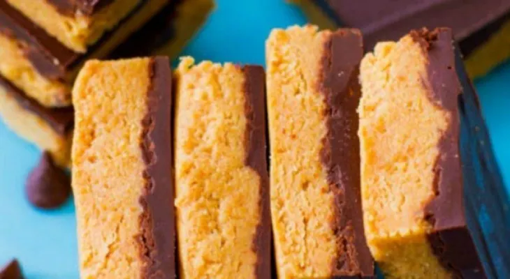 Cómo preparar unas barras de mantequilla de cacahuate y chocolate