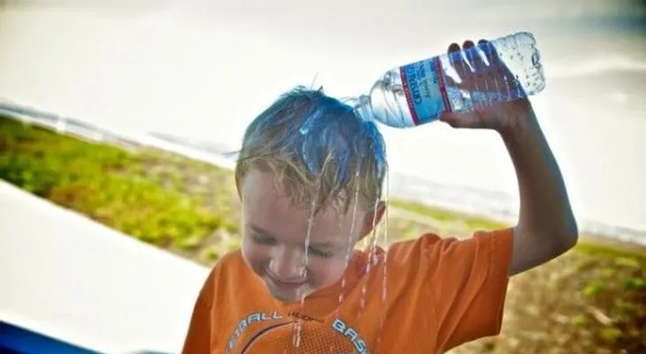 Pediatras recomiendan qué hacer ante ola de calor