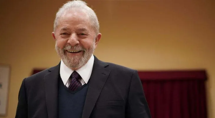 Lula asegura que "el mundo respira aliviado con la victoria de Biden"