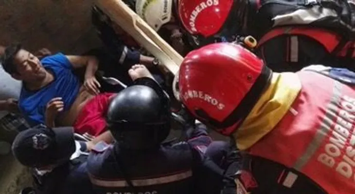 Le ganó a la muerte: rescatan a un hombre de 72 años, 13 días después del terremoto de Ecuador