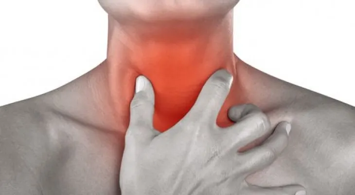 Qué puedo comer mientras tengo dolor de garganta