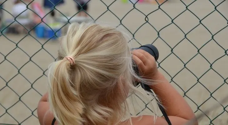  Niñas de 10 años filman a su agresor para aportar pruebas y lograr que les creyeran 