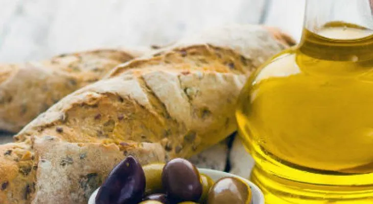 El aperitivo perfecto entre el aceite y el pan