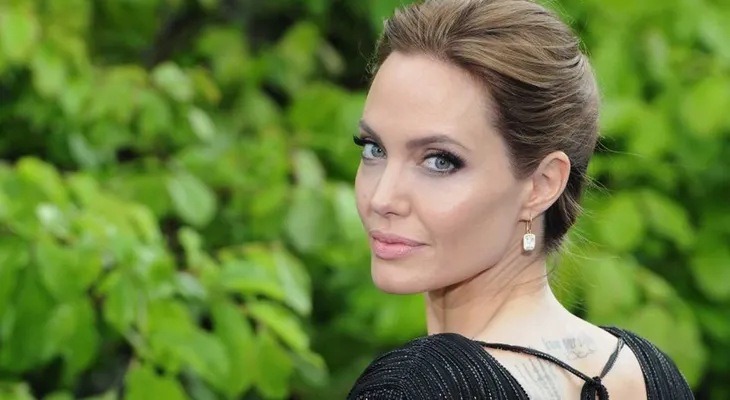 Angelina Jolie y el secreto que quiso ocultar tras su divorcio de Brad Pitt