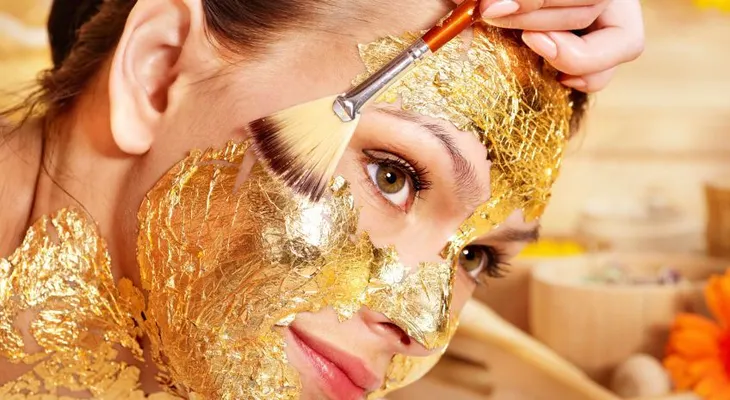 Una excelente mascarilla de oro: Un lujo para la piel