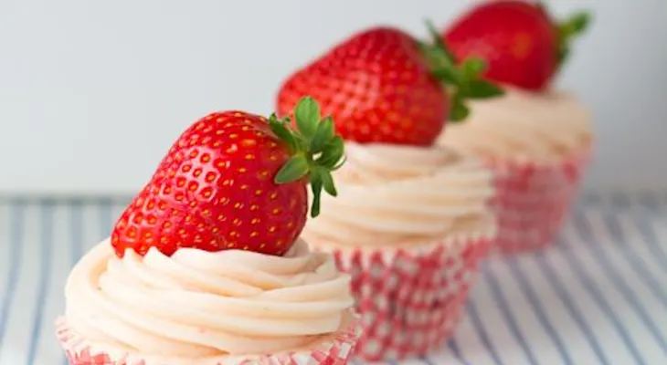 Deliciosos cupcakes de fresa