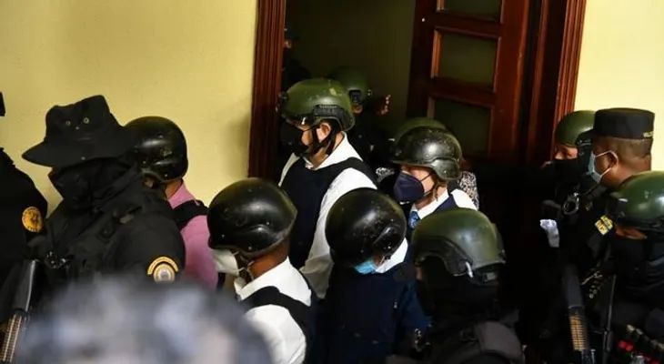 Jean Alain y grupo de "Medusa" vivieron un cautiverio en la cárcel, teniendo que turnarse para poder dormir 