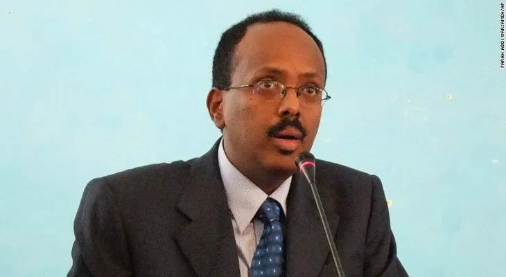 Explosión de bomba en mercado de Somalia deja decenas de muertos