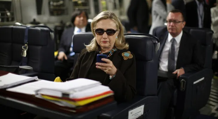 El FBI interroga a Hillary Clinton por usar su e-mail personal para asuntos del Departamento de Estado