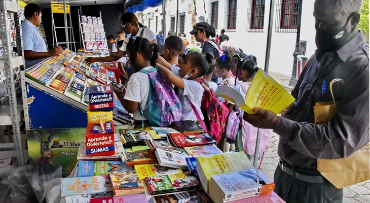 Feria del Libro 2026 dedica su quinta jornada a Panamá, fotografía y cómic