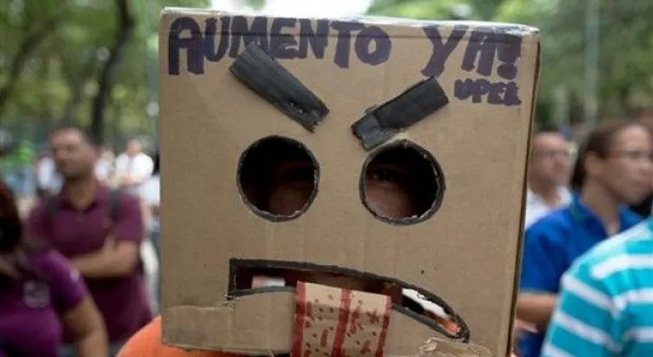 Profesores universitarios se van de Venezuela 