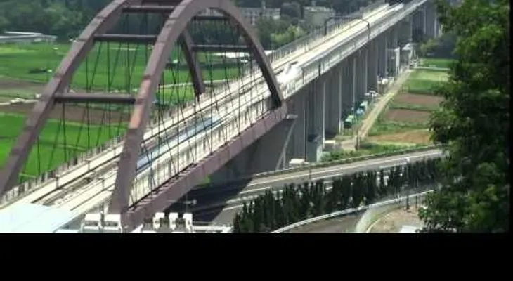 Video: El tren volador de Japón bate el récord de velocidad