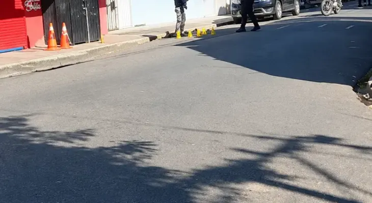 Tiroteo en Los Mina durante un "teteo" deja un muerto y un herido