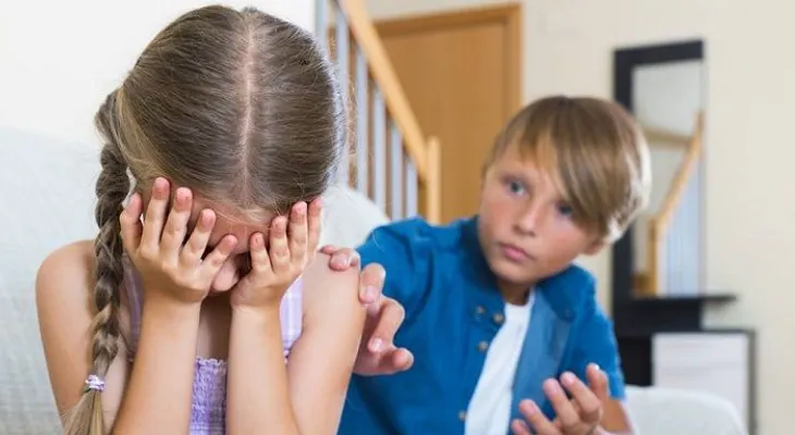 5 razones por las que los niños no deben ser niñeras