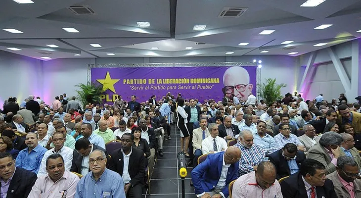 Reunión Comité Central del PLD genera grandes expectativas sobre reelección de Danilo