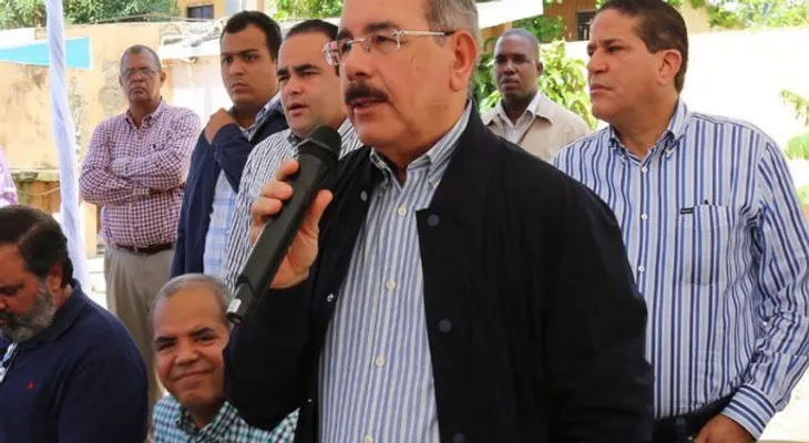 Presidente Medina autoriza préstamo a pescadores de Guayacanes