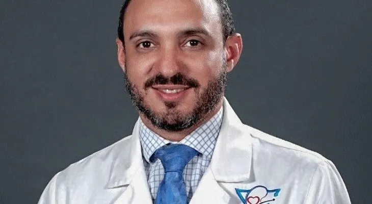 Cáncer de próstata inicia sin síntomas, advierte urólogo Wellington Ledesma