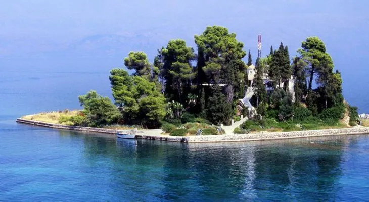 Magnates y estrellas de Hollywood compran islas en Grecia a precios de remate