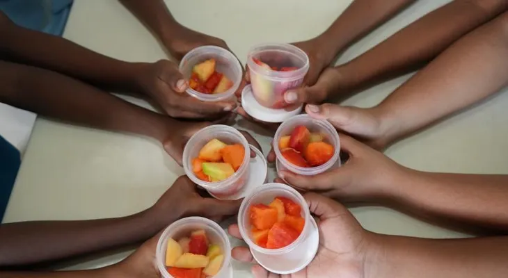 Inabie revela el menú escolar para el año lectivo 2026-2027: sancocho, mandarina y más