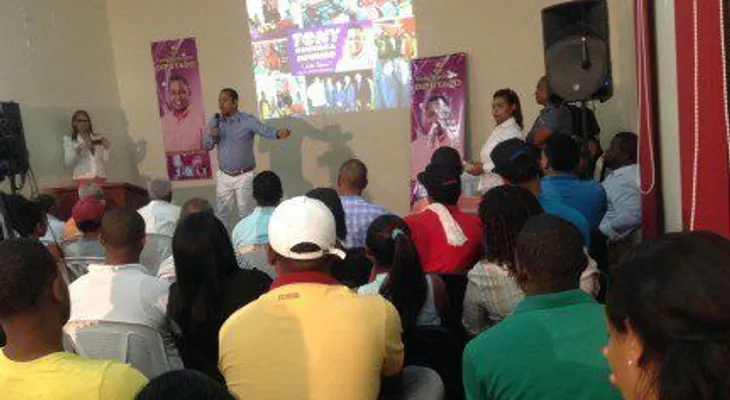 Tony Guevara presenta propuesta legislativa PLD Los Ríos