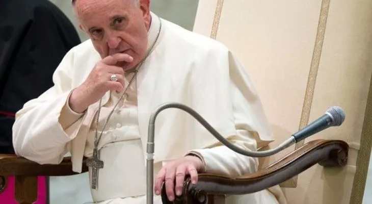 El Papa enumera 15 pecados de la Curia 