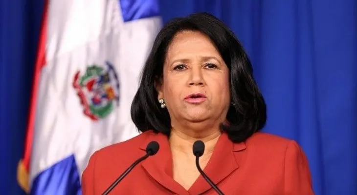 Miriam Cabral: "mi candidatura está comprometida con permanencia de Danilo Medina"