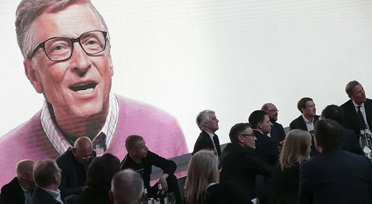 Bill Gates: "Si quieres enfermar, hazlo dentro de 20 años, no ahora"