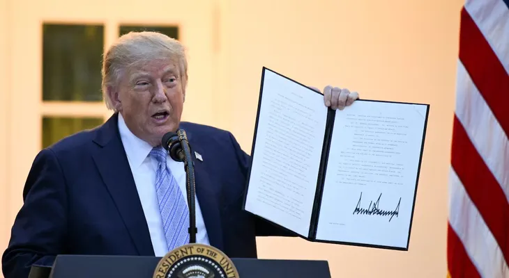 Trump frena con orden ejecutiva las sanciones contra Rusia aprobadas por el Congreso y alega "interés nacional"