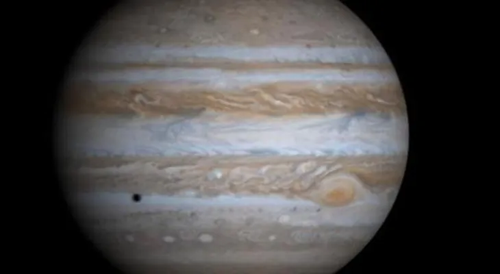 La NASA detecta posibles emisiones de vapor en la luna Europa de Júpiter