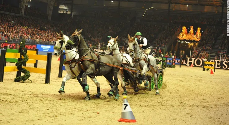 Carreras extremas: el amor y los carruajes se apoderan de Londres