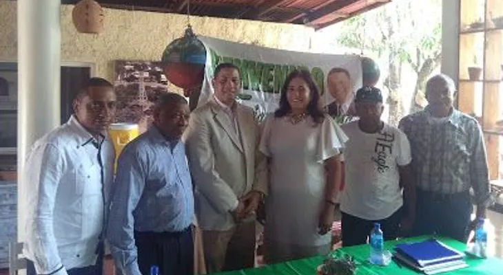 Trajano juramenta candidata alcaldesa en Montecristi y la exhorta trabajar en favor de las comunidades